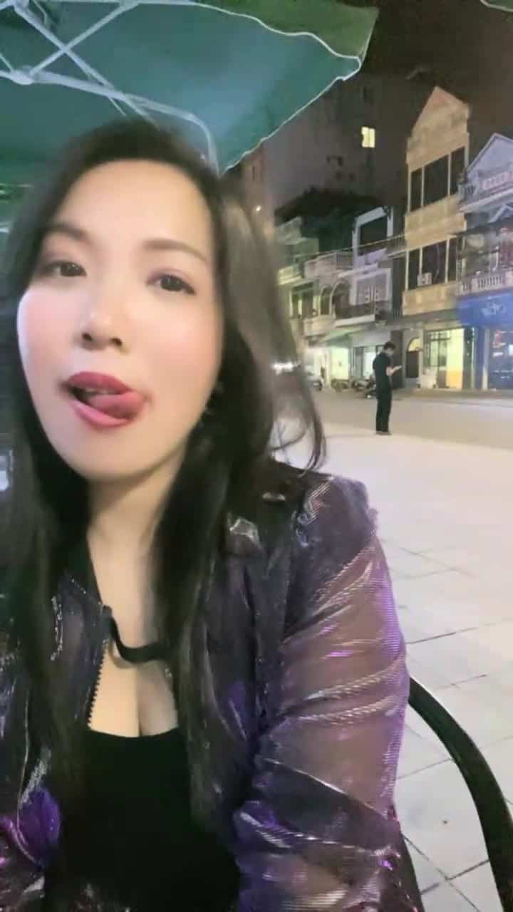 户外直播你的户外小骚妇录播47V/32G