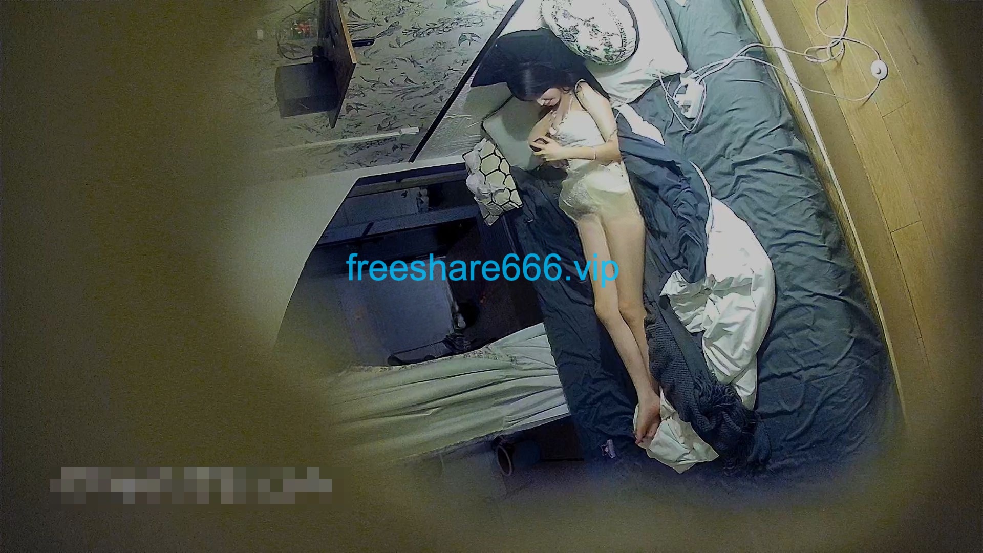 酒店实录:极品身材可爱脸和男友入住多天超多内容7.7G